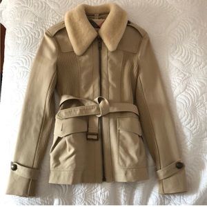 Authentic Burberry coat, stylish and classic, like new with no stains,dry leaned